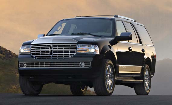 Большие американские внедорожникии (Lincoln Navigator)