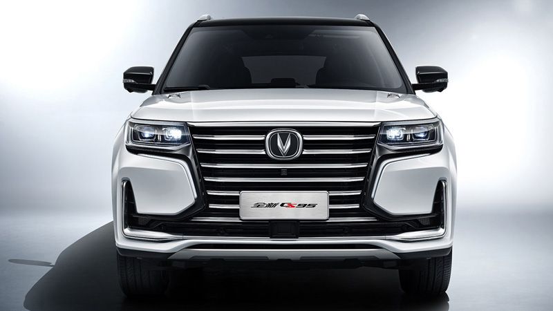 Changan CS95 2019 вид спереди