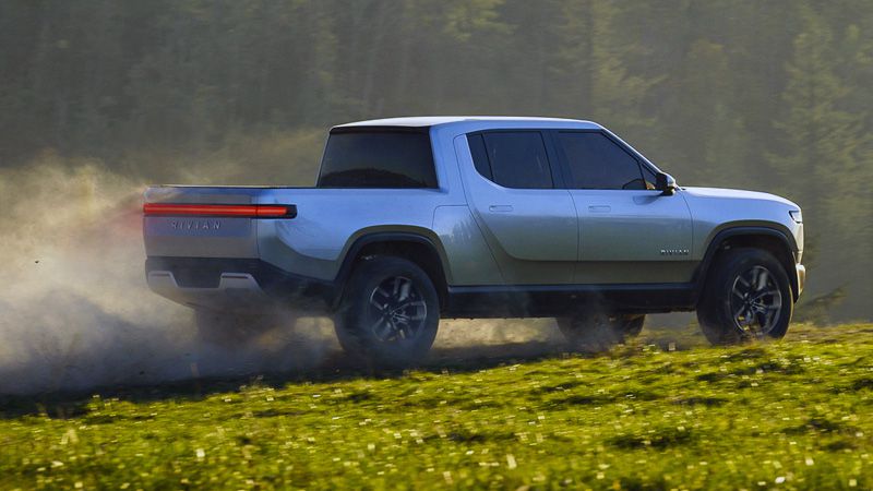 Электро пикап Rivian R1T