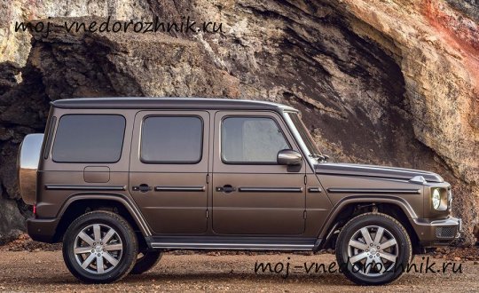 Mercedes Benz G-Class 2018 вид сбоку