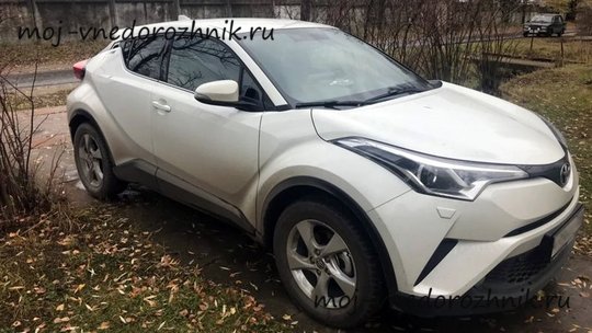 Toyota C-HR отзывы с фото