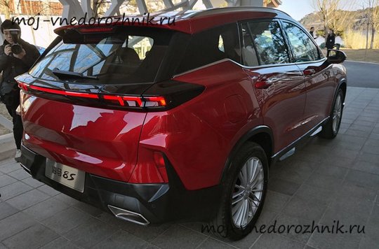 Китайский кроссовер Haima 8S