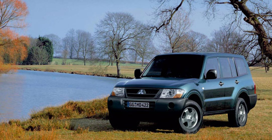 Mitsubishi Pajero 2002