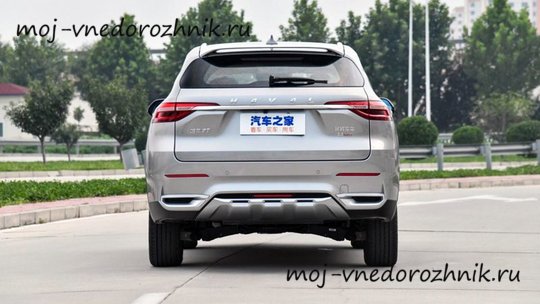 Кроссовер Haval F7 вид сзади