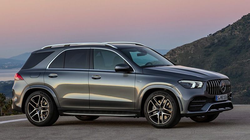 Mercedes AMG GLE 53 вид сбоку