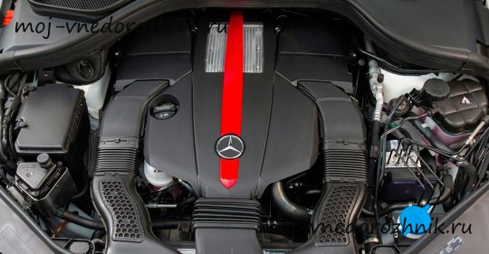 Двигательно нового Mercedes-Benz AMG 4Matic