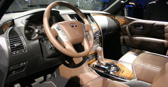 Infiniti QX80 2015