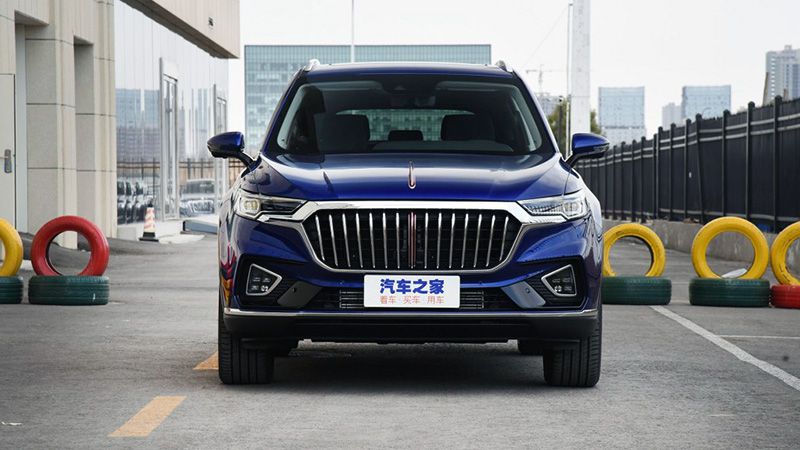 Hongqi HS5 вид спереди