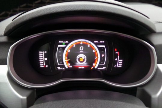 Geely Atlas фото интерьера салона 5