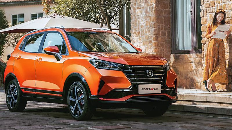 Китайский кроссовер Changan CS15 2019