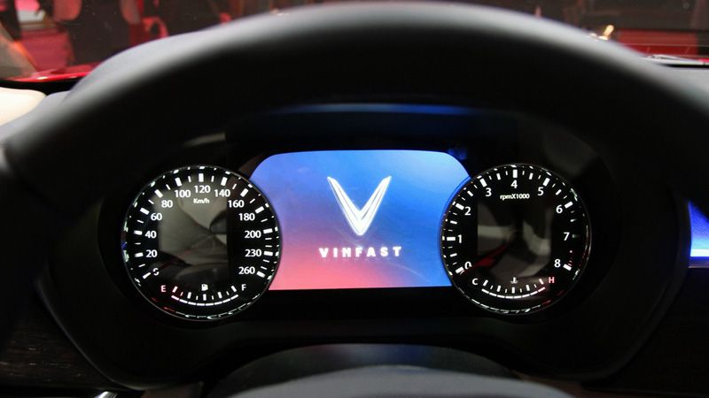 Цифровая панель приборов VinFast Lux SA2.0