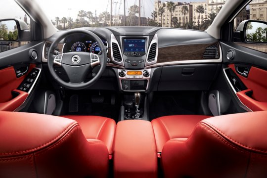 SsangYong Action 2014: фото кроссовера