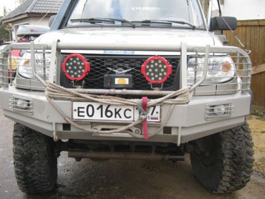 Фото тюнингованного UAZ Patriot