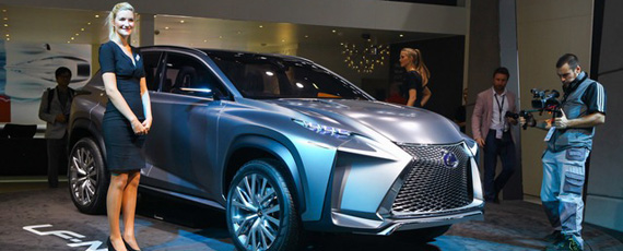 Внедорожник 2014 года Lexus LF-NX