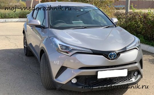 Toyota C-HR отзывы владельцев с фото