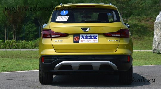 Кроссовер Jetta VS5 вид сзади