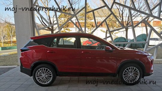 Haima 8S вид сбоку