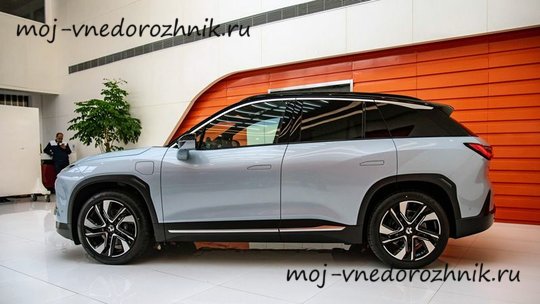 Nio ES6 вид сбоку