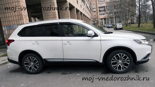 Mitsubishi Outlander 2018 отзывы владельцев с фото