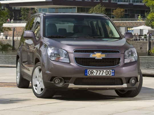 Chevrolet Orlando: фото кроссовера